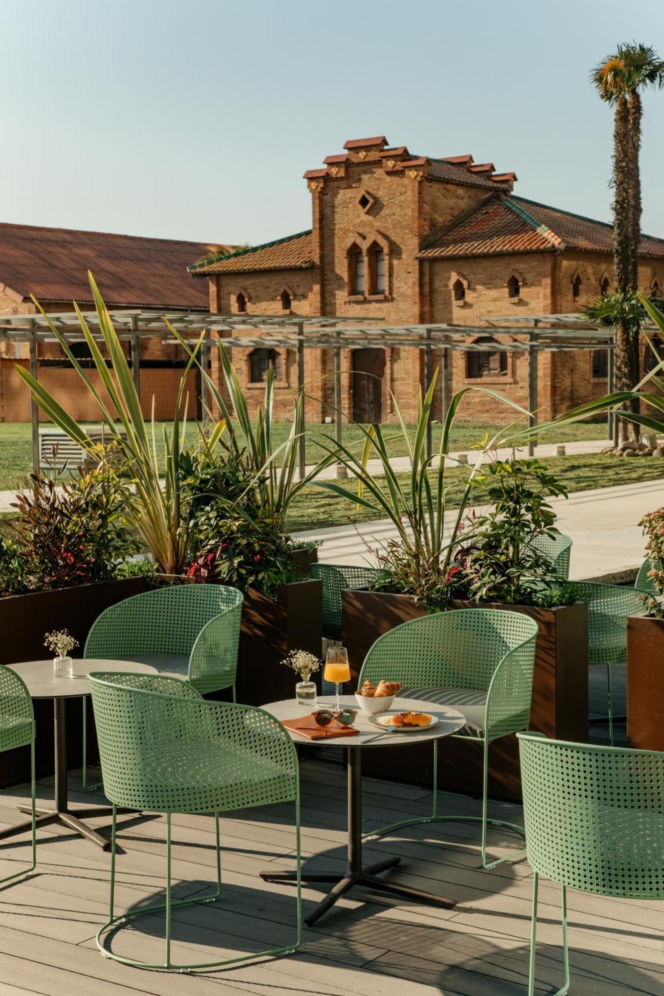 Torre Melina, A Gran Melia Hotel Barcelona Exterior foto